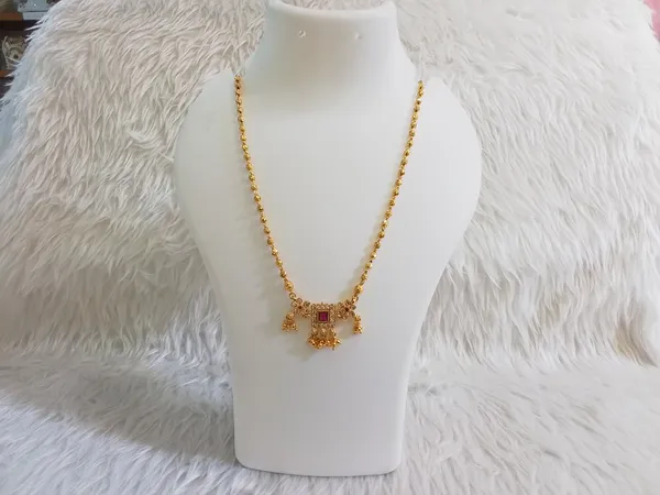 Gold_Brass_Red_Accent_Traditional_Pendant_Necklace_For_Women