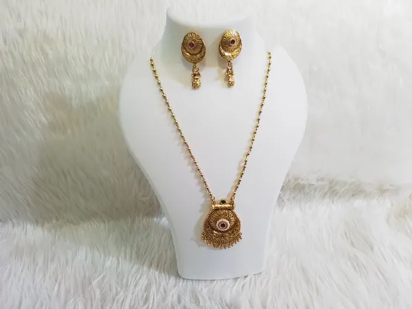 Gold_Brass_Traditional_Red_Accent_Pendant_Necklace_Set_For_Women