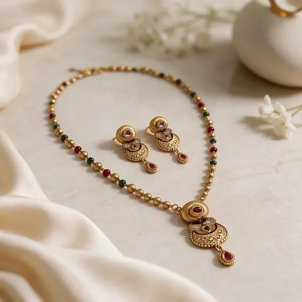 Gold_Brass_Multicolor_Beaded_Traditional_Necklace_And_Earrings_Set_For_Women