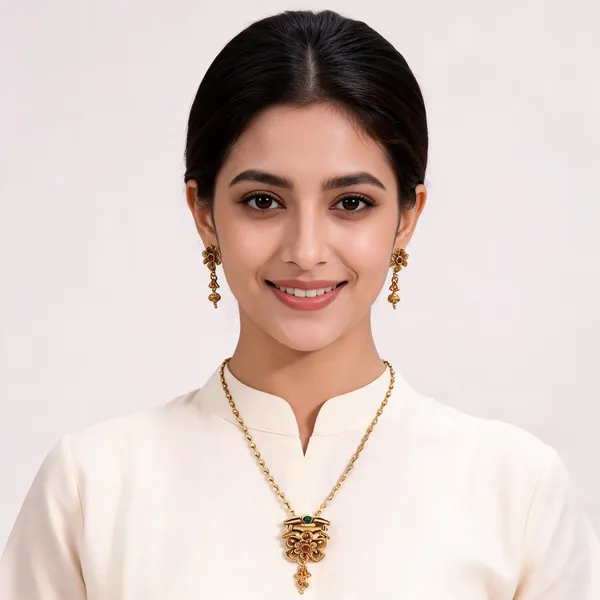 Gold_Brass_Floral_Motif_Necklace_And_Earrings_Set_For_Women