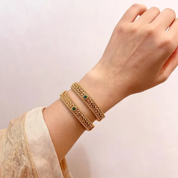 Gold_Brass_Green_Stone_Embellished_Kangan_Bangle_For_Women