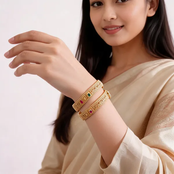 Gold_Brass_Filigree_Embellished_Kangan_Bangle_Set_For_Women