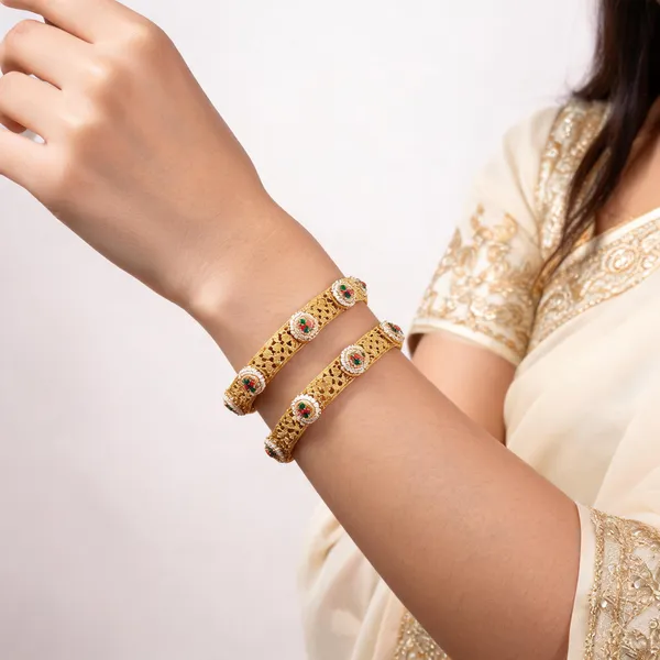 Gold_Brass_Traditional_Stone_Studded_Kangan_Bangle_Set_For_Women