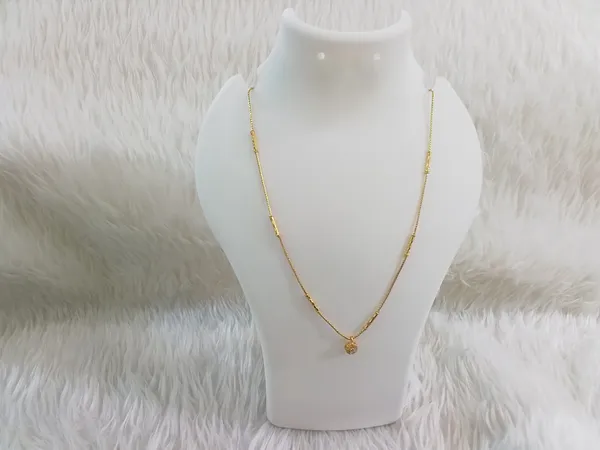 Gold_Brass_Delicate_Pendant_Necklace_For_Women