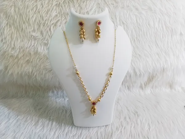 Gold_Brass_Red_Stone_Leaf_Necklace_And_Earrings_Set_For_Women
