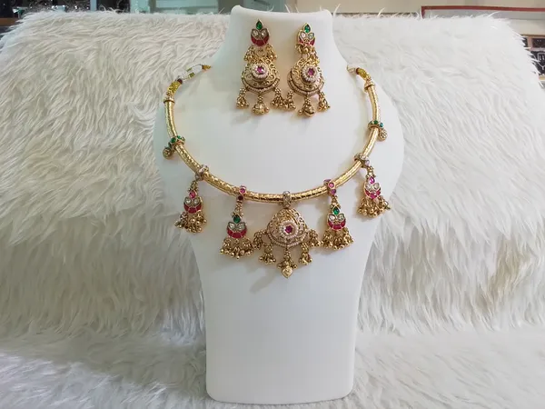 Gold_Brass_Multicolour_Stone_Traditional_Necklace_Set_For_Women