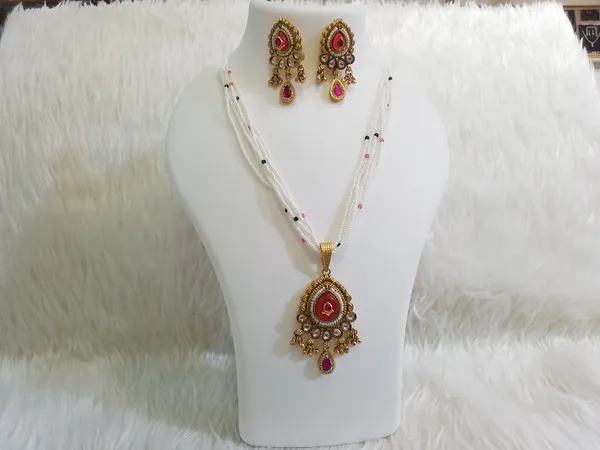 Gold_Brass_Red_Stone_Beaded_Traditional_Necklace_Earrings_Set_For_Women