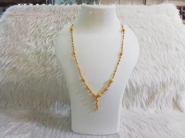 Gold_Brass_Bead_Chain_Traditional_Pendant_Necklace_For_Women