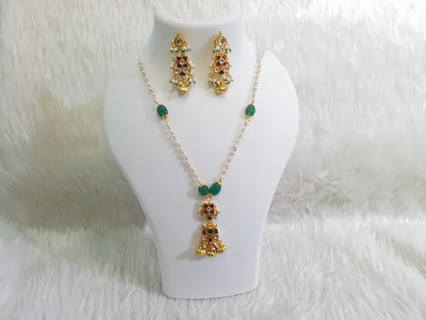 Gold_Brass_Green_Stone_Traditional_Necklace_And_Earrings_Set_For_Women