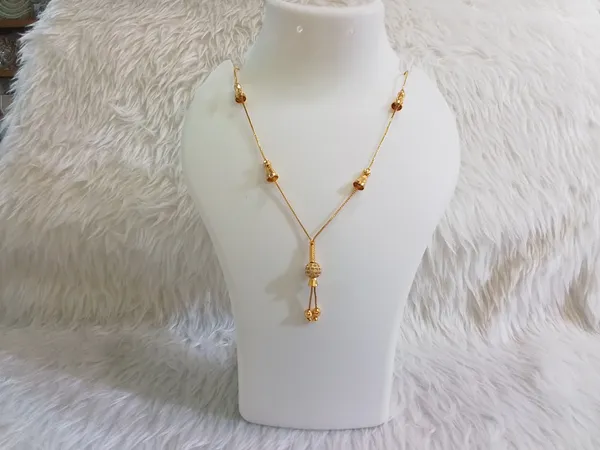 Gold_Brass_Layered_Beaded_Pendant_Necklace_For_Women