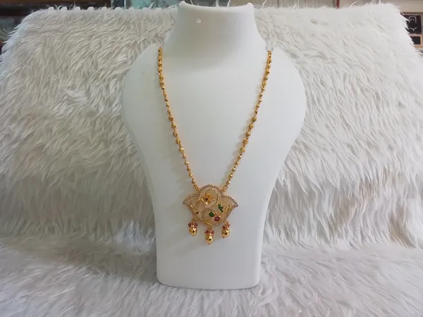 Gold_Brass_Green_Red_Accent_Traditional_Pendant_Necklace_For_Women
