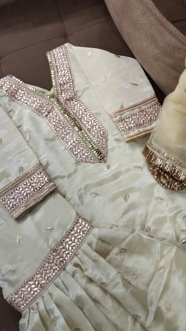 Pure_Cosmos_Silk_Embroidered_Garara_Suit_Gold