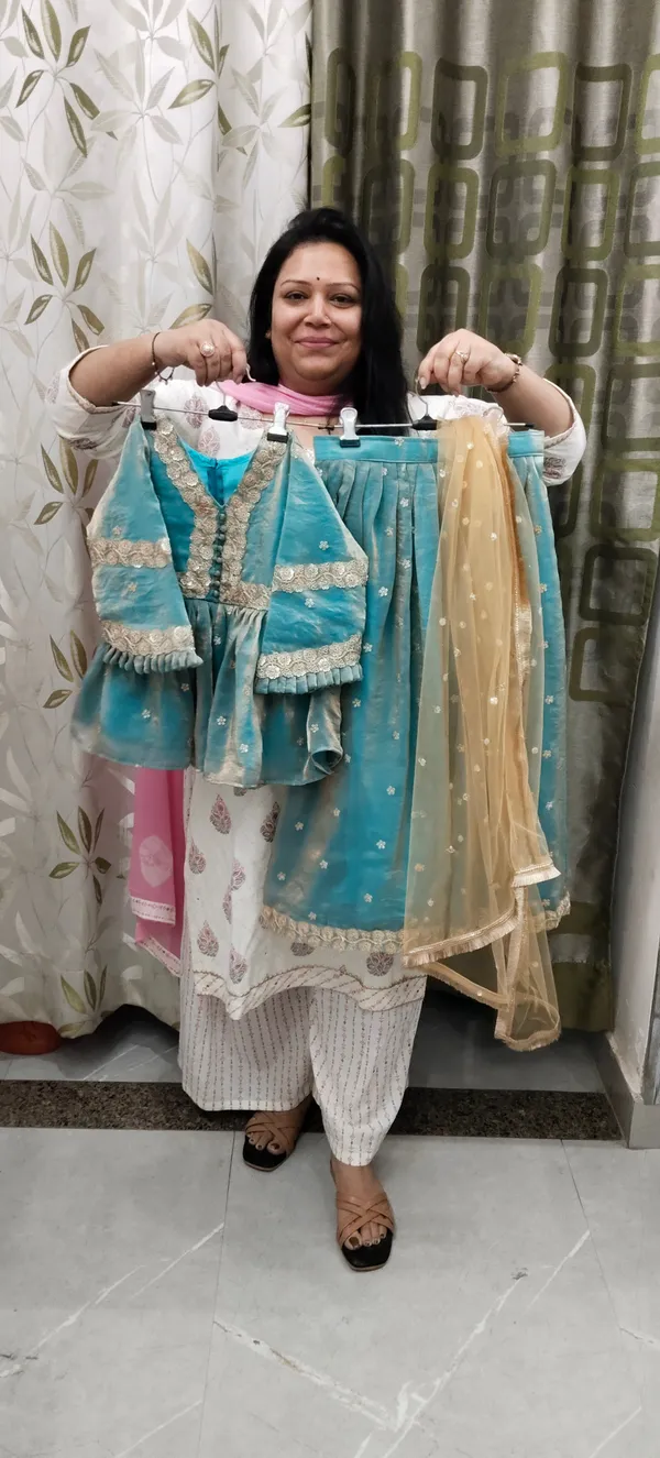 Premium_Lehnga_Set_Mehendi_Green