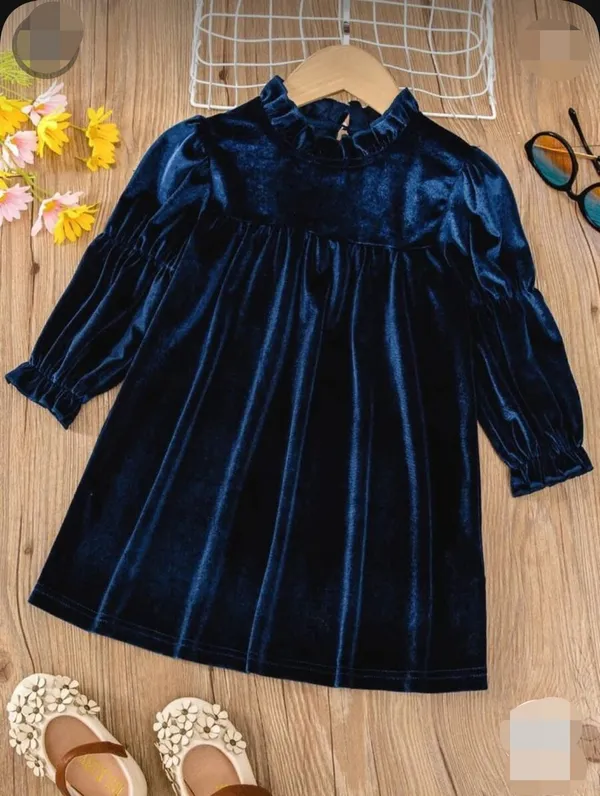 Bottle_Green_Velvet_Crochet_Lace_Frock_Suit_For_Kids