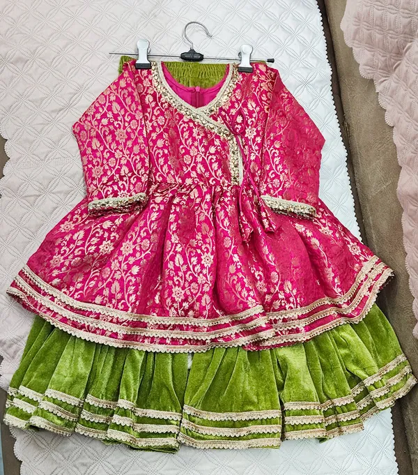 Banarasi_Peplum_With_Velvet_Garara_Green_N_Rust