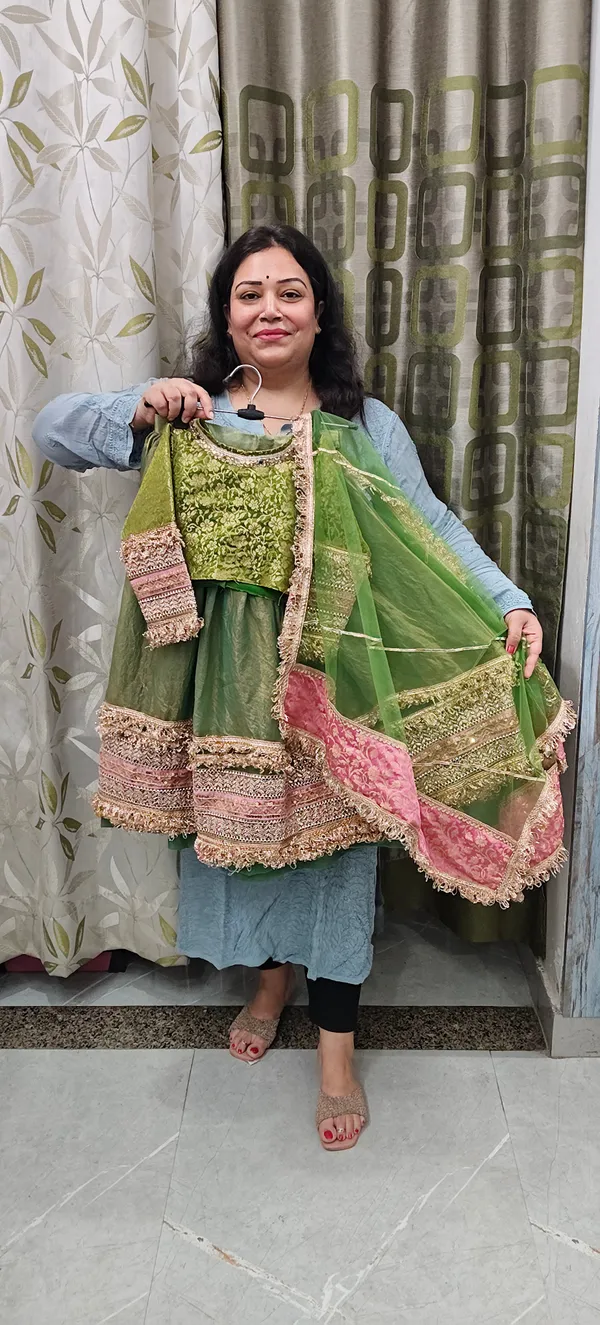 Luxe_Maharani_Lehnga_Set_Mehndi_Green
