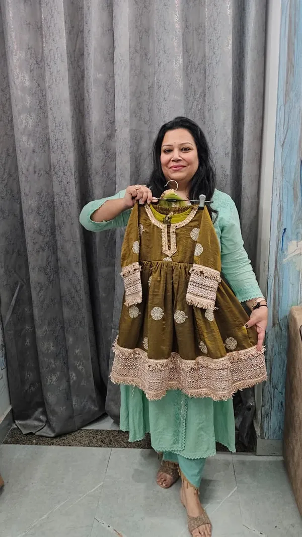 Mehndi_Green_Silk_Maharani_Frock_Suit_For_Kids