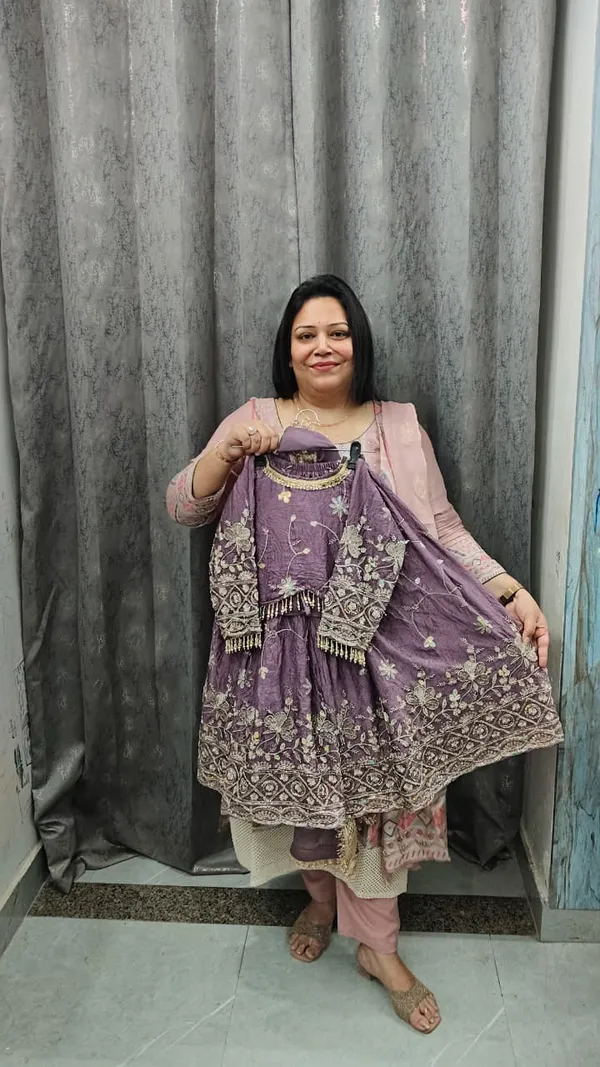 Mugal_Luxury_Handwork_Lehnga_Lylac