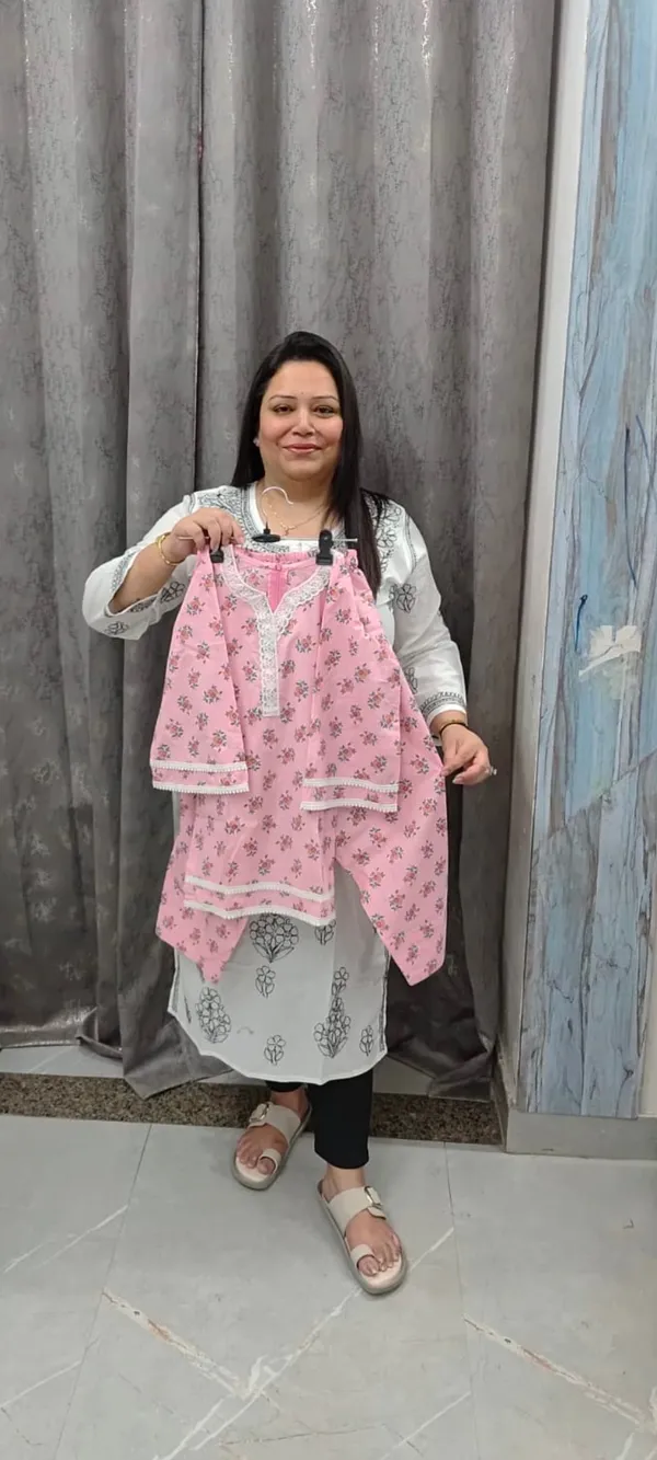 Viral_Farshi_Salwar_Suit_Pink_1