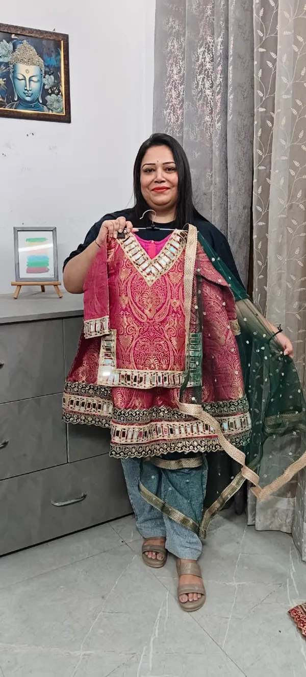 Rani_Jamawar_Mirror_Cutwork_Lehenga_Set_For_Kids