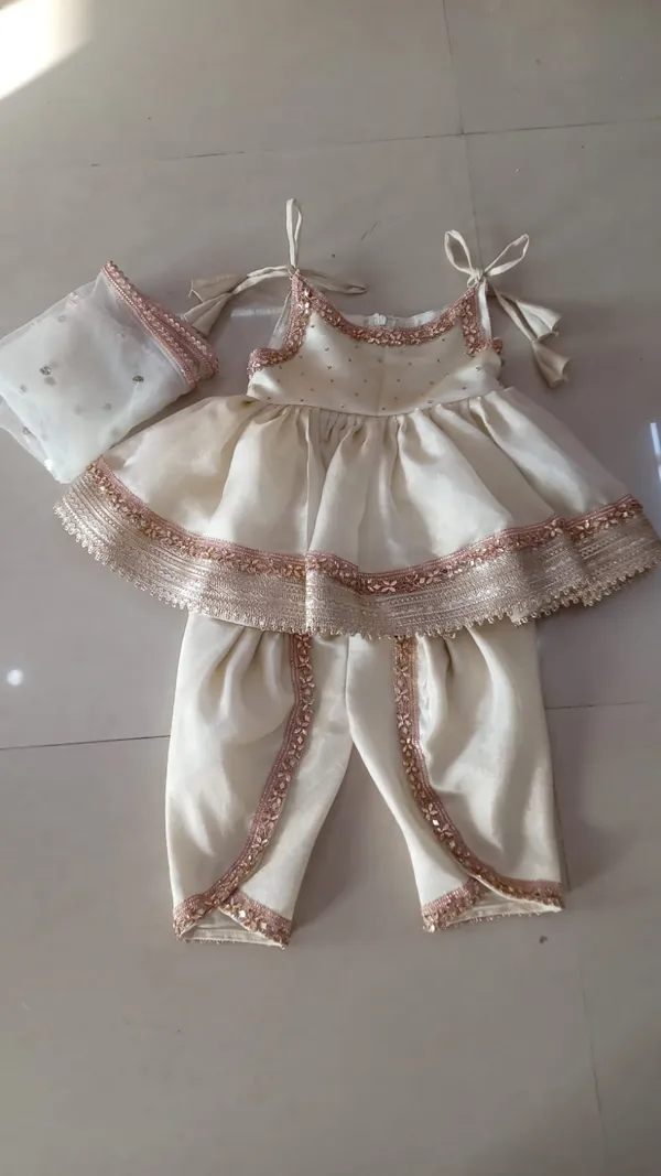 White_Moss_Silk_Kundan_Peplum_Tulip_Set_For_Kids
