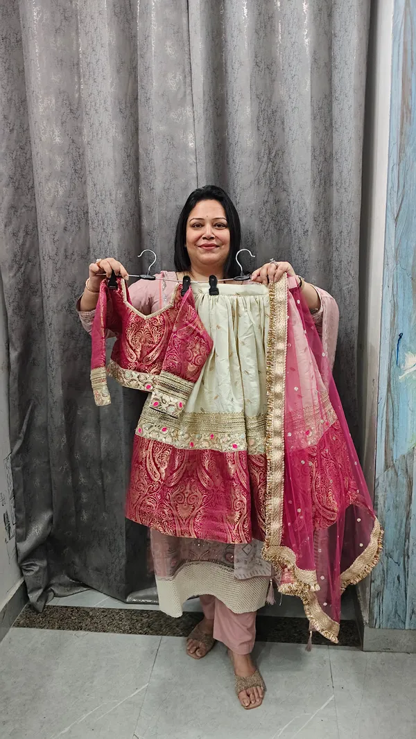 Pink_Jamawar_Handwork_Buti_Lehenga_Set_For_Kids