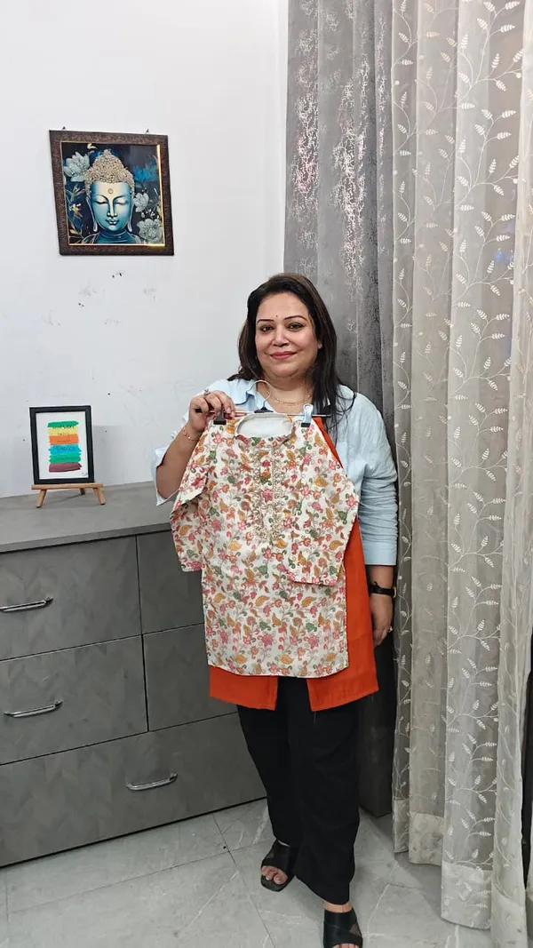 Off_White_Chanderi_Gota_Work_Matching_Outfit_For_Girls