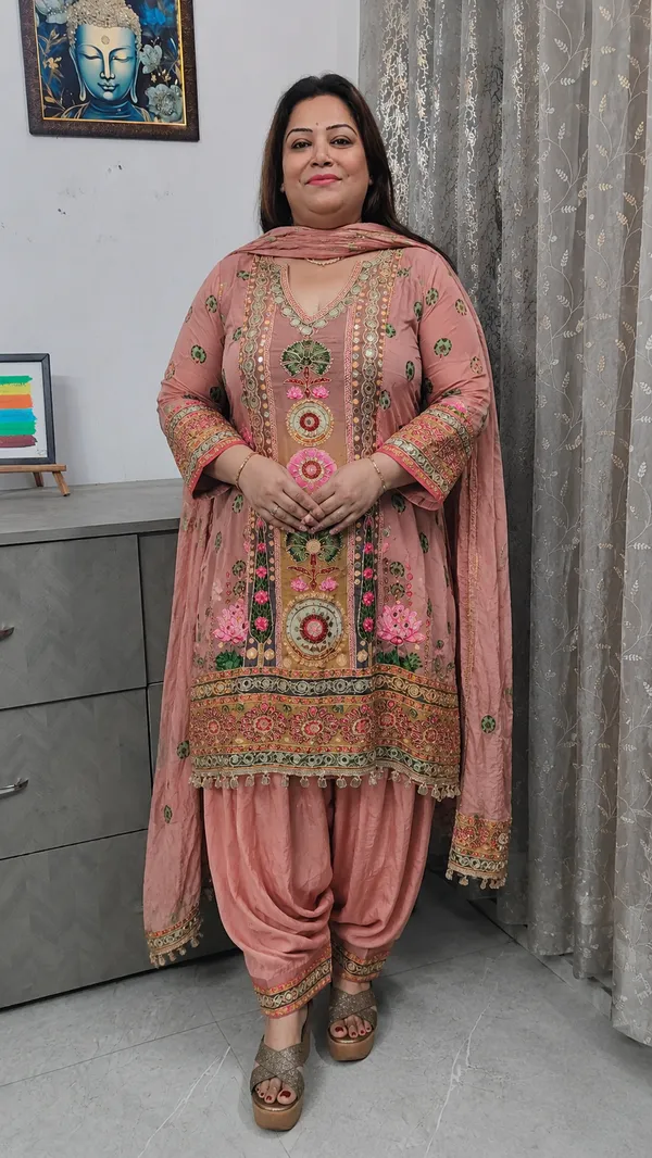 Crape_Handwork_Embroidered_Mirror_Work_Suit_For_Women