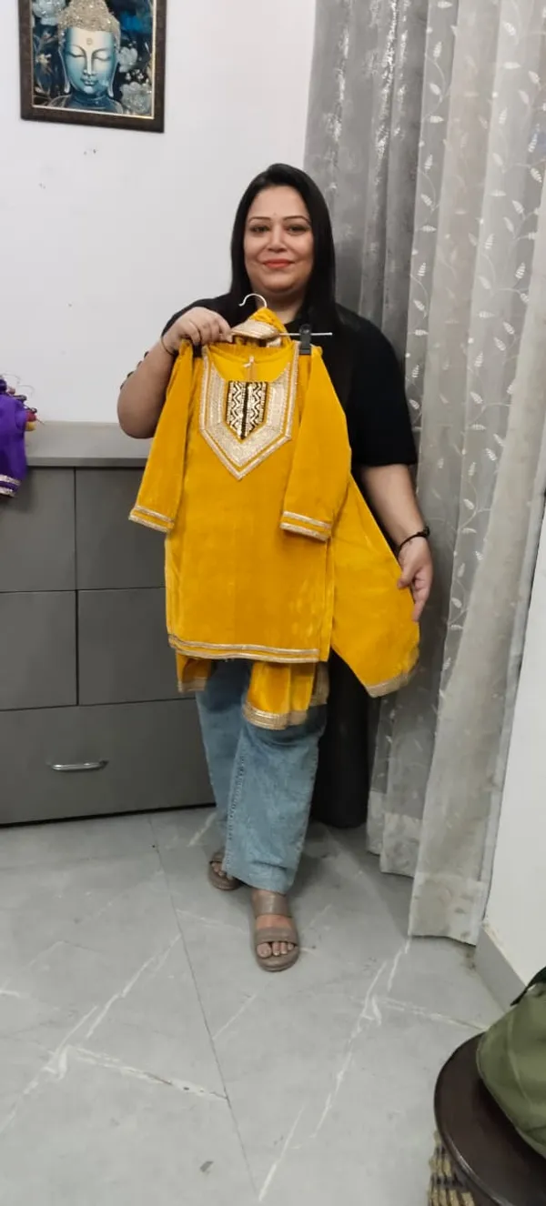 Yellow_Velvet_Handwork_Border_Kurta_Salwar_Set_For_Kids
