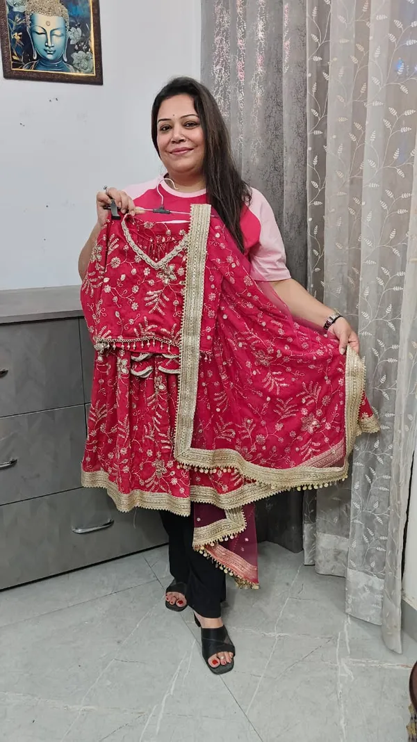 Band_Baja_Baarat_Luxury_Lehenga_Pink