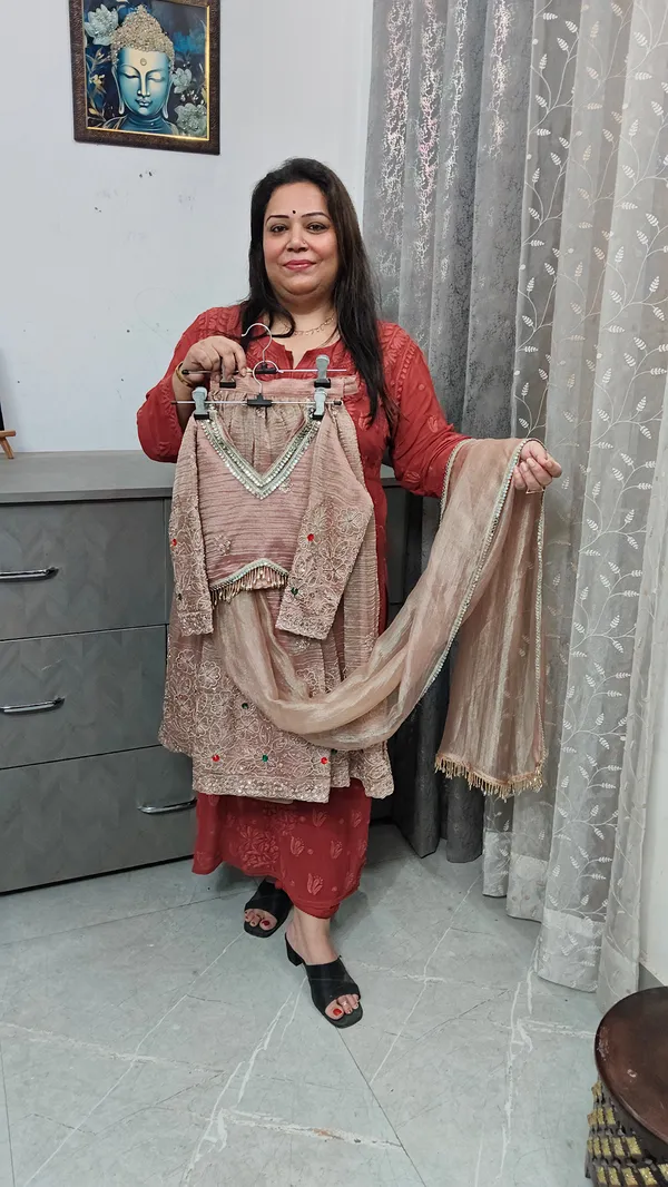 Kesar_Noor_C_Blue
