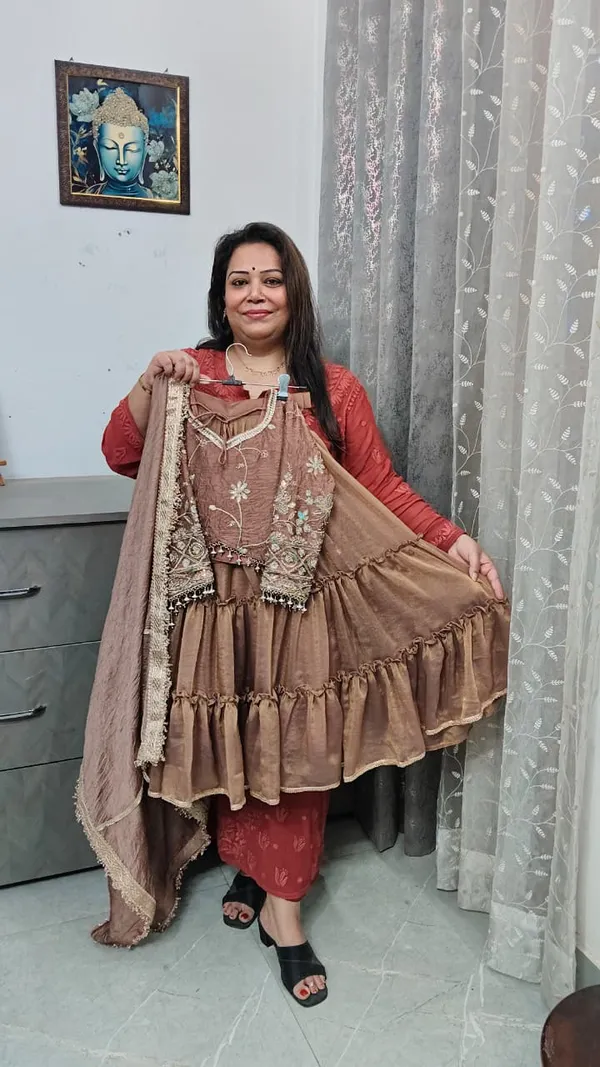 Meher_Mocha_Ruffle_Lehenga_Nude