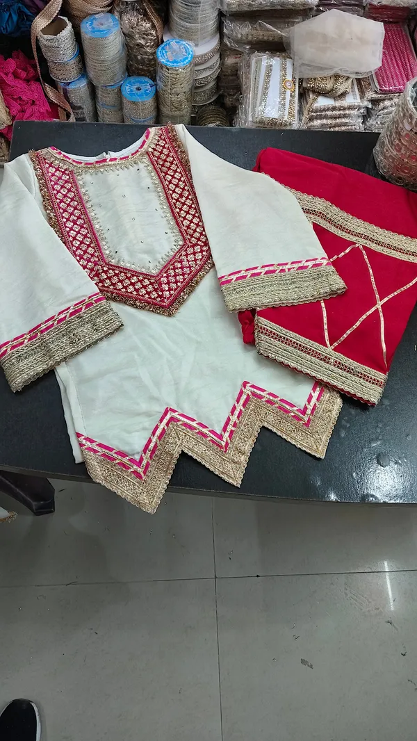 Gulmohar_Farshi_Suits_Yellow_1