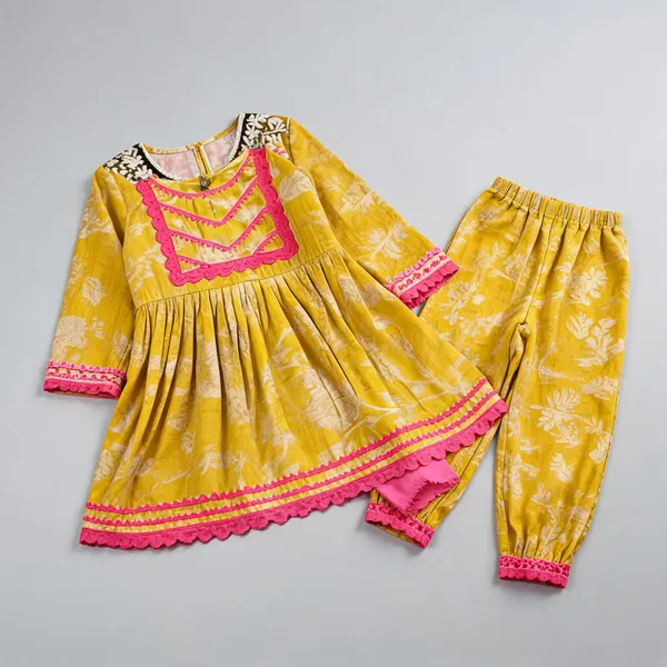 Yellow_Rayon_Chikan_Lace_Kurta_Tulip_Set_For_Kids