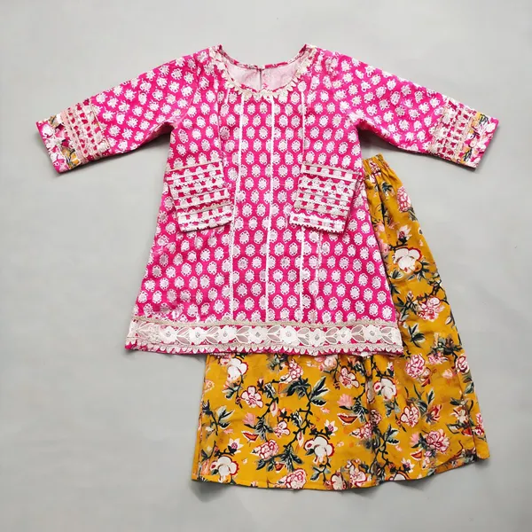 Pink_Pure_Cotton_Block_Print_Pakistani_Suit_Set_For_Kids