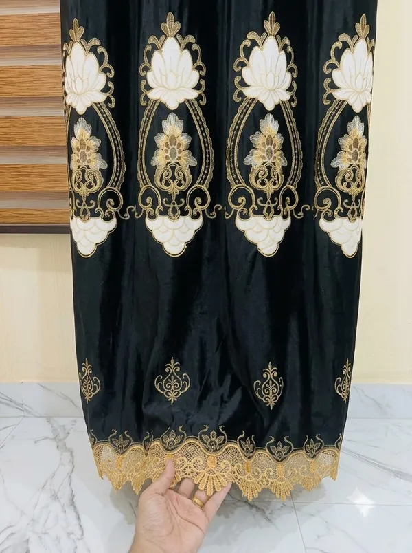 Black_Embroidered_Floral_Pattern_Curtain
