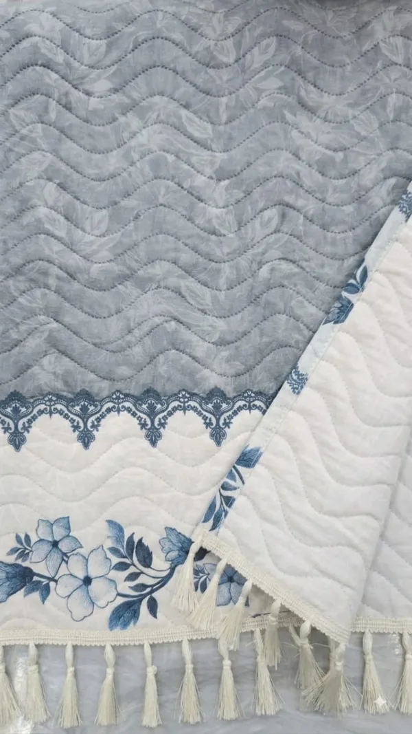 Blue_Quilted_Floral_Print_Single_Sofa_Seat_Cover
