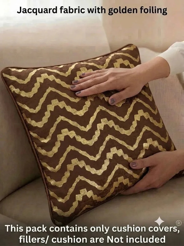 Brown_Decorative_Zigzag_Pattern_Cushion_Covers