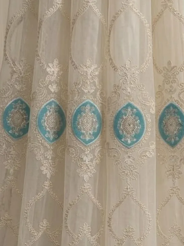 Net_Embroidered_Medallion_Pattern_Curtain