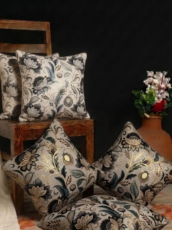 Floral_Print_Decorative_Cushion_Cover