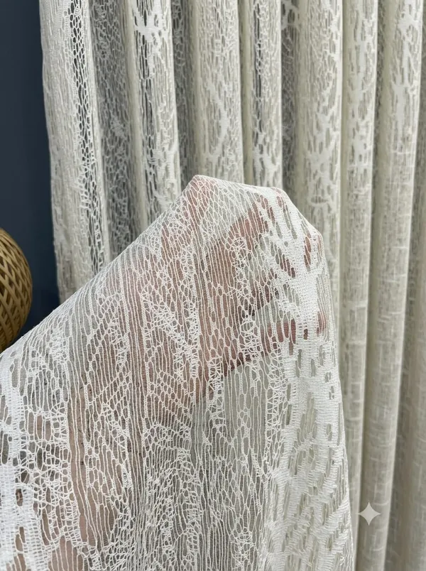 Lace_Sheer_Pattern_Curtain