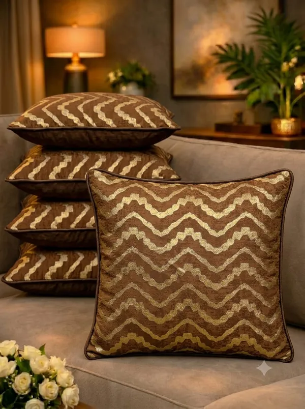 Brown_Decorative_Zigzag_Pattern_Cushion_Covers
