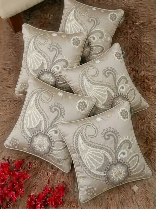 Fabric_Traditional_Paisley_16_Inch_Cushion_Cover