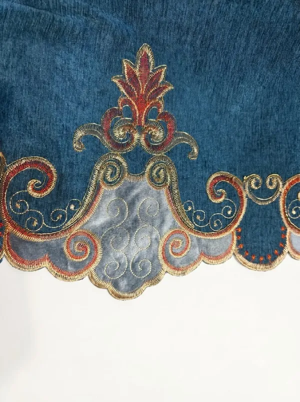 Velvet_Traditional_Floral_Embroidered_Curtain