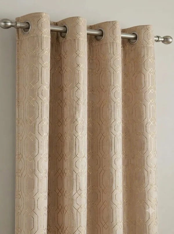Robust_foil_print_beige9feet_2pcs