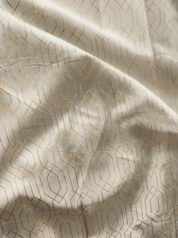 Robust_foil_print_cream7feet2pcs