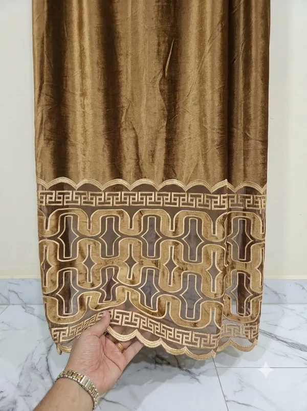 Velvet_Traditional_Geometric_Pattern_Curtain