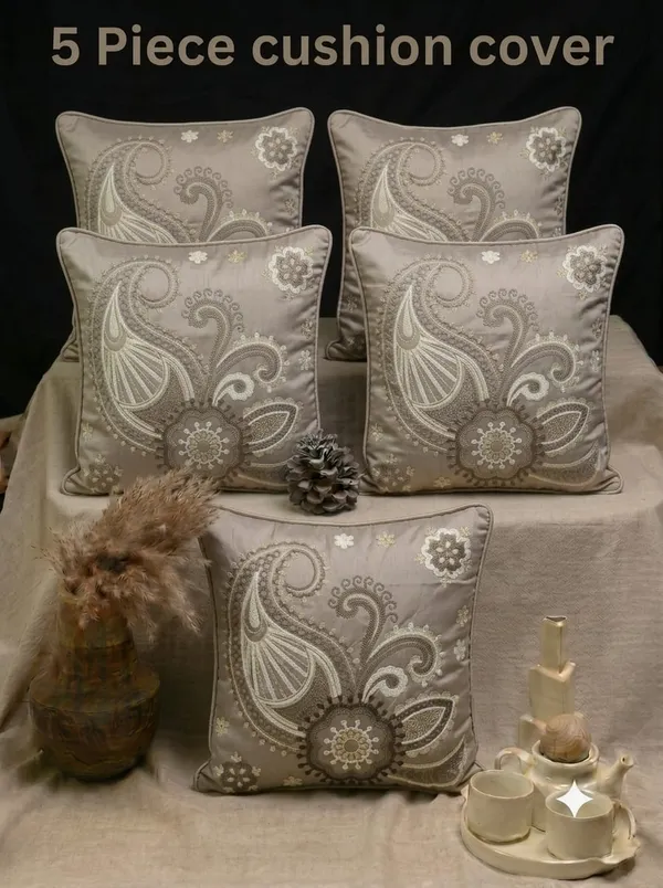 Fabric_Traditional_Paisley_16_Inch_Cushion_Cover