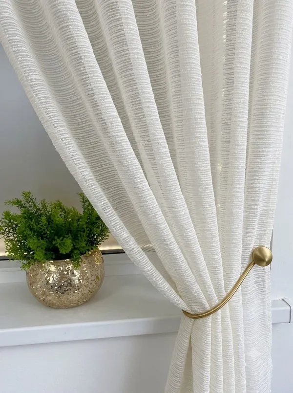 Polyester_Contemporary_Textured_Sheer_Curtain