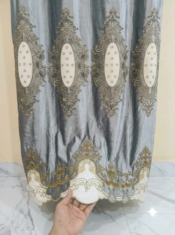 Grey_Decorative_Medallion_Pattern_Curtain